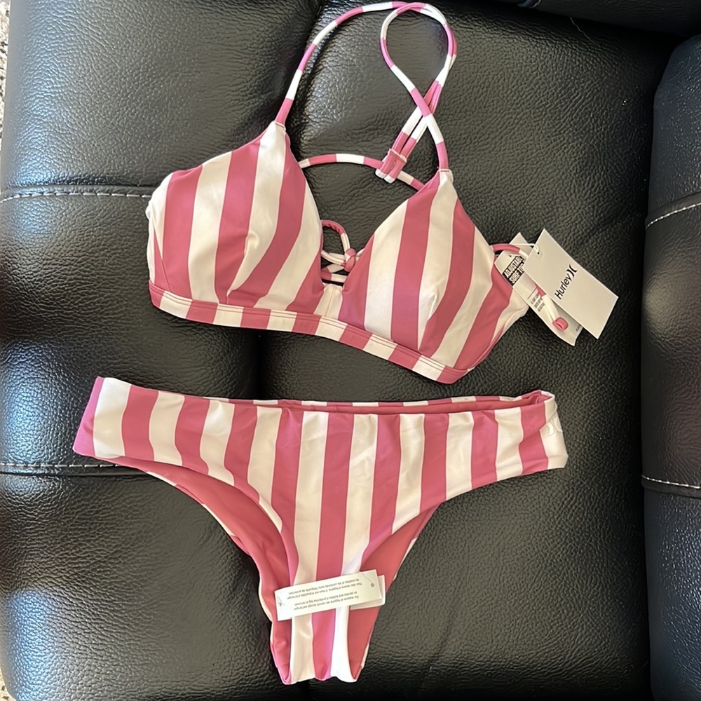 NWT Hurley Bikini size medium